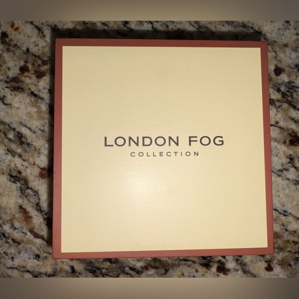 London Fog Crystal Necklace & Stud Earrings Jewelry Set Gift Box - Picture 4 of 5